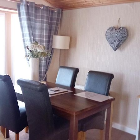 Baytree Lodge At Three Lochs Holiday Park, New Ask About Our Packages Birthday ,Anniversary,Family,Pamper Packages Available Balminnoch Exterior foto